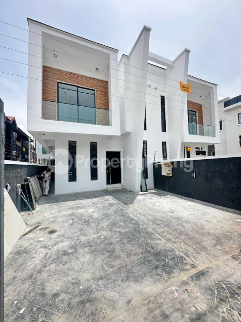 4 bedroom House for sale Lekki Lagos