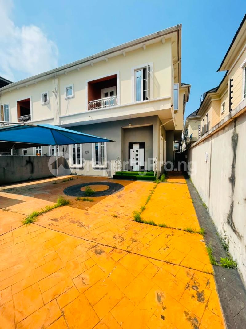 4 bedroom House for rent Ikota Lekki Lagos