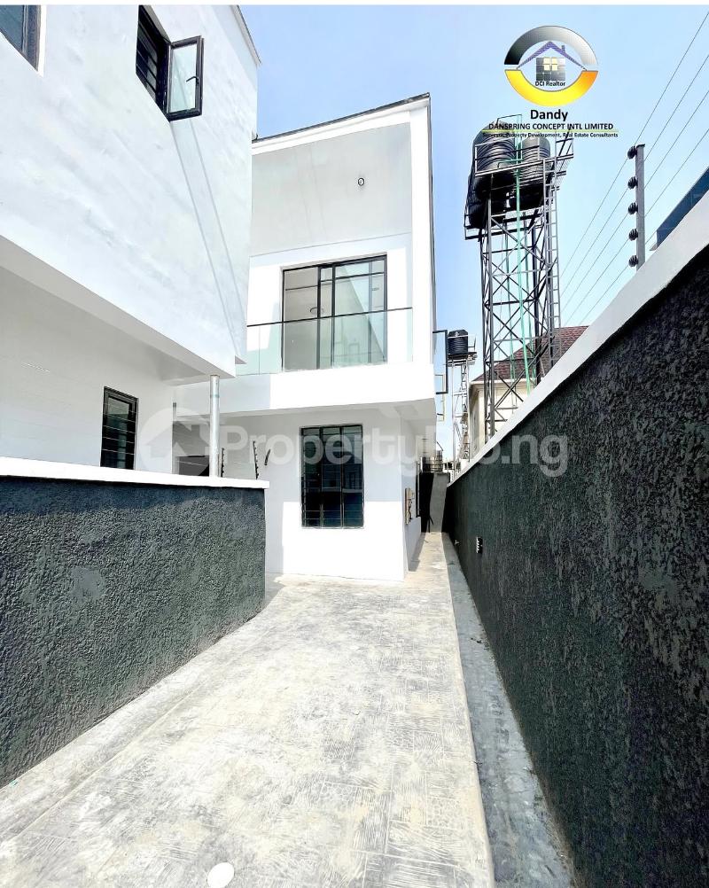 4 bedroom House for sale chevron Lekki Lagos