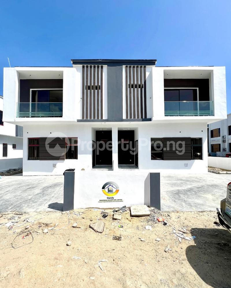 4 bedroom House for sale Ologolo Lekki Lagos