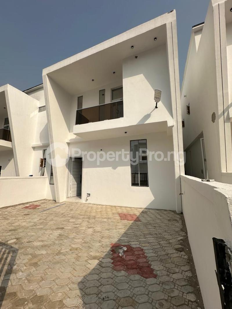 4 bedroom House for sale Lekki Lagos
