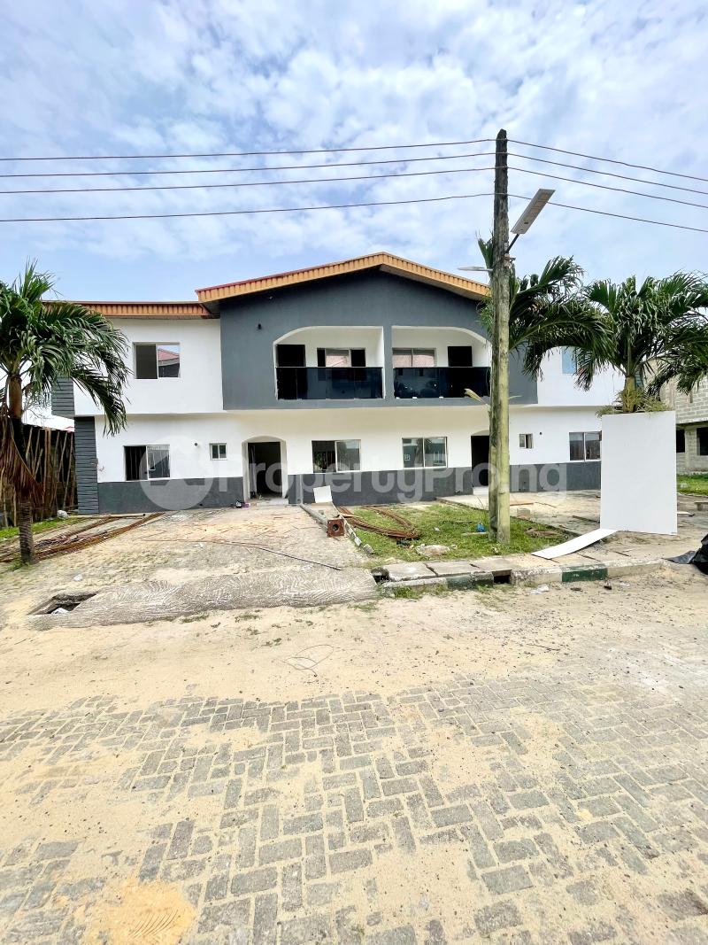 4 bedroom House for rent Off Lekki-Epe Expressway Ajah Lagos