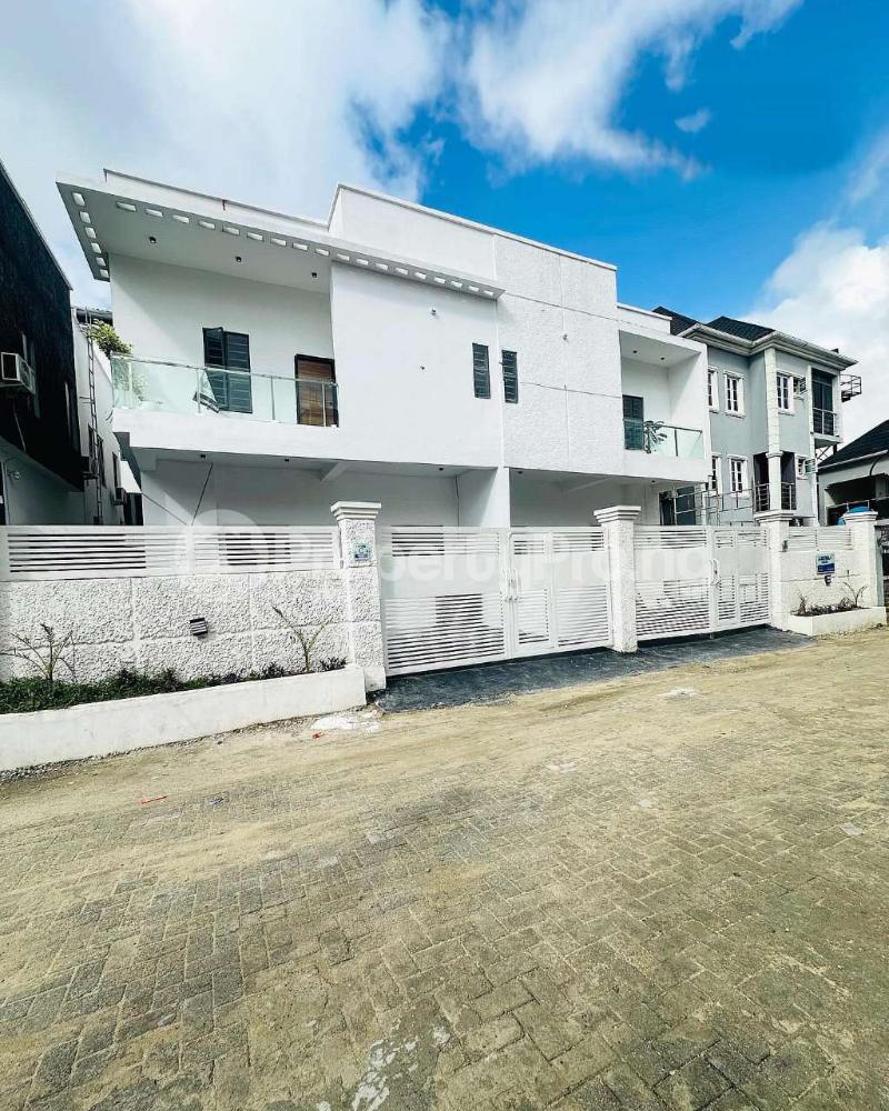 4 bedroom House for rent Ologolo Lekki Lagos