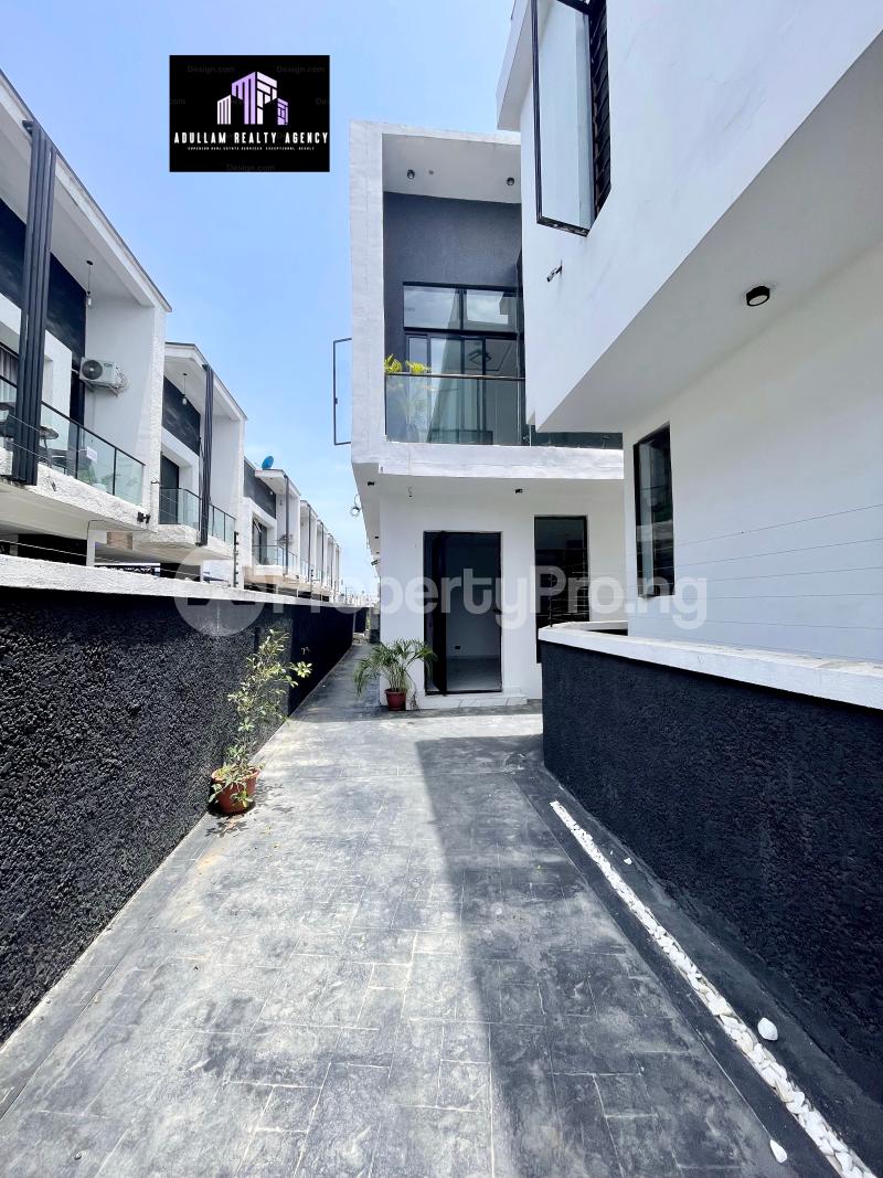 4 bedroom House for sale Ikota Lekki Lagos