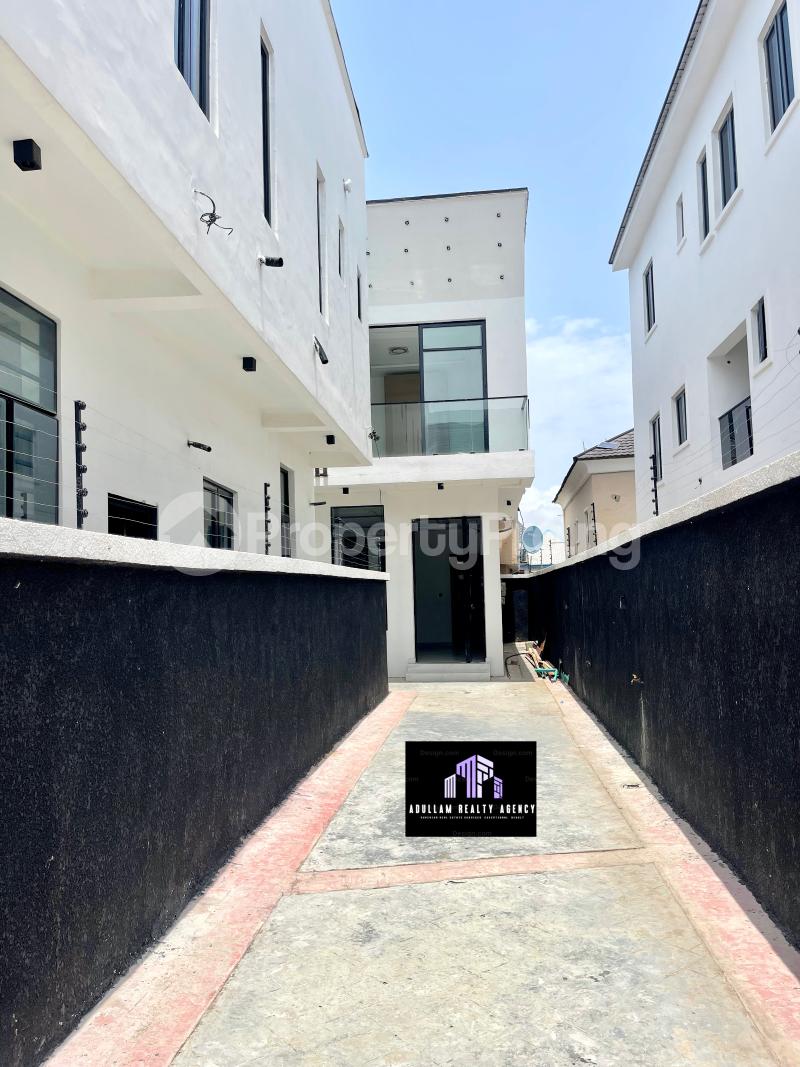 4 bedroom House for sale Ikota Lekki Lagos