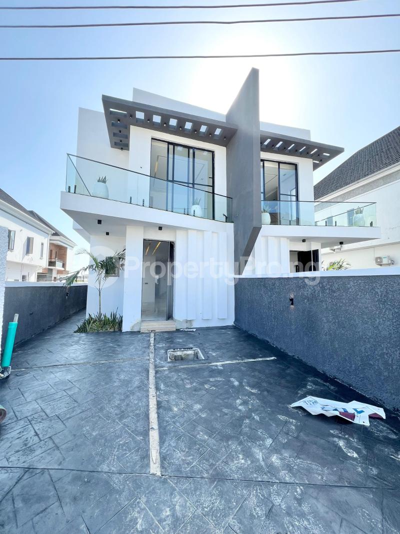 4 bedroom House for sale Chevron Lekki Lagos