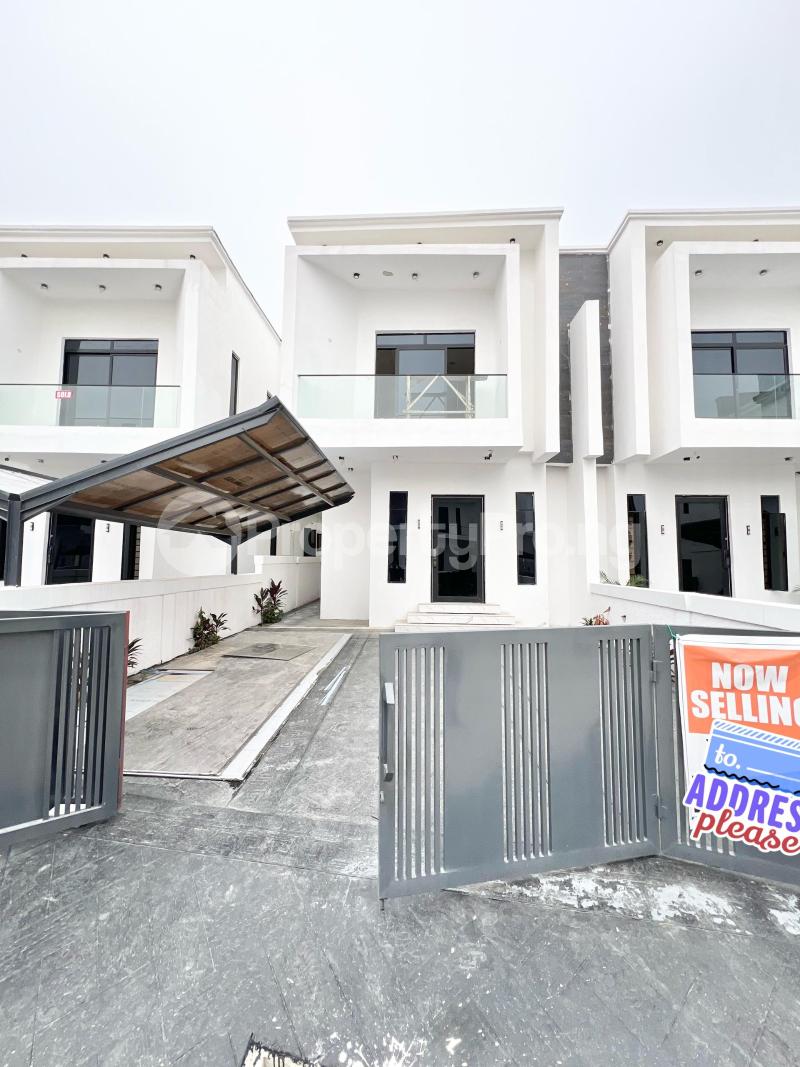 4 bedroom House for sale 2nd Toll Gate Lekki Lagos