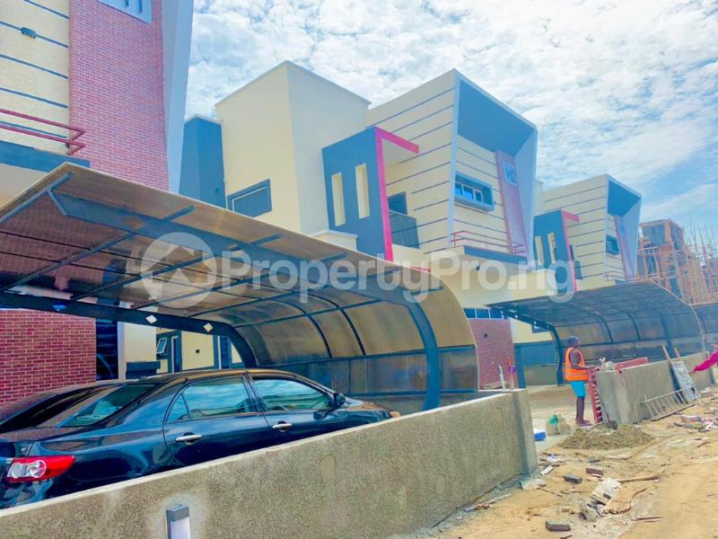 4 bedroom House for sale 2nd Toll Gate Lekki chevron Lekki Lagos