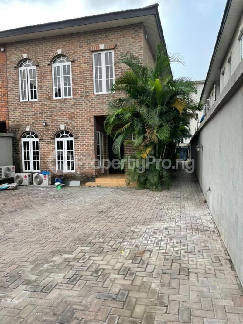 4 bedroom House for rent Idado Lekki Lagos