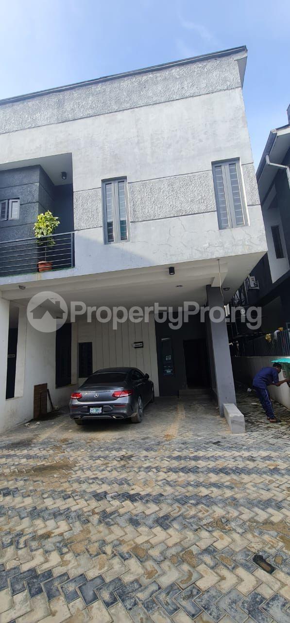 4 bedroom House for rent Orchid Road, Lekki, Lagos Along Lekki Expressway Lekki Lagos