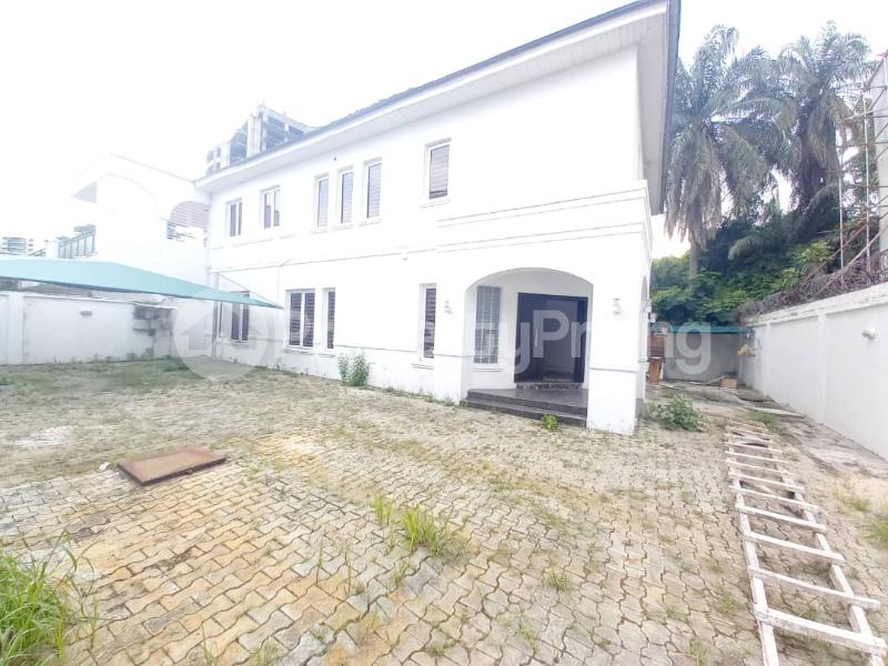 4 bedroom House for rent A Parkview Estate Ikoyi Lagos