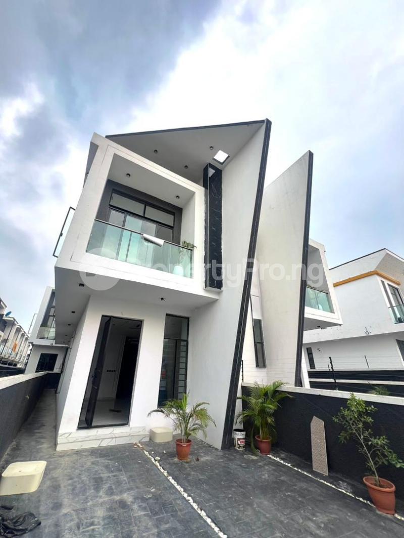 4 bedroom House for sale Gra Ikota Lekki Lagos