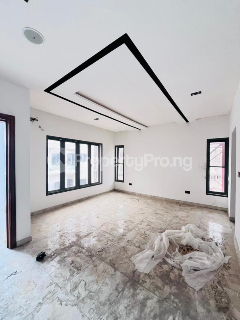 4 bedroom Flat / Apartment for rent Lekki Lagos
