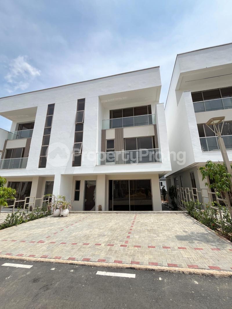 4 bedroom House for sale Guzape Abuja
