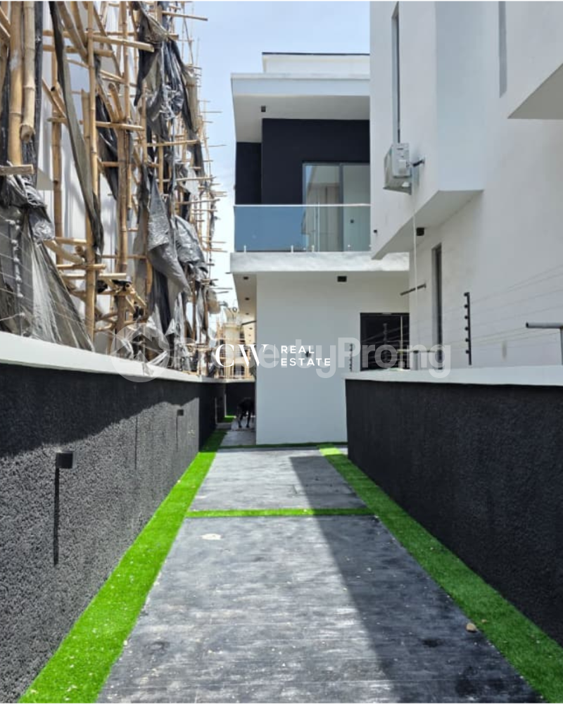 4 bedroom House for rent Chevron Lekki Lagos