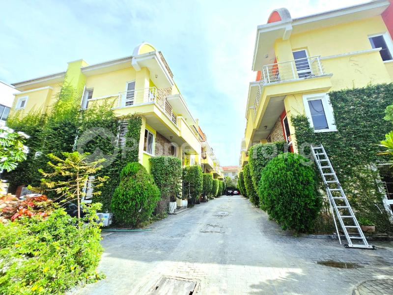 4 bedroom House for rent ONIRU Victoria Island Lagos