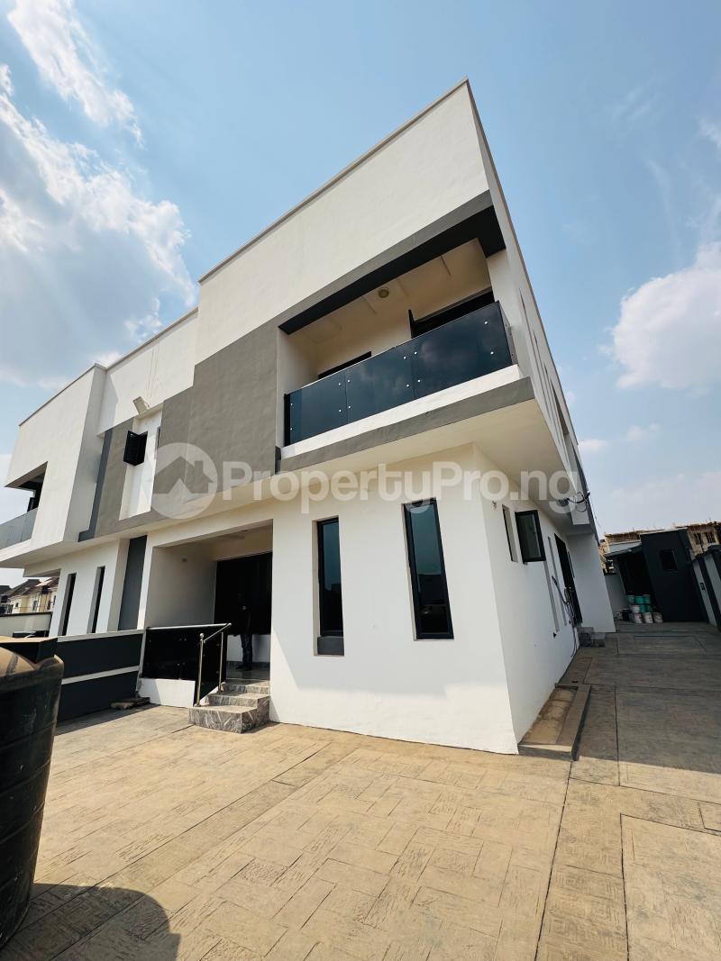 4 bedroom House for sale Carlton Gate Estate Akobo Ibadan Oyo