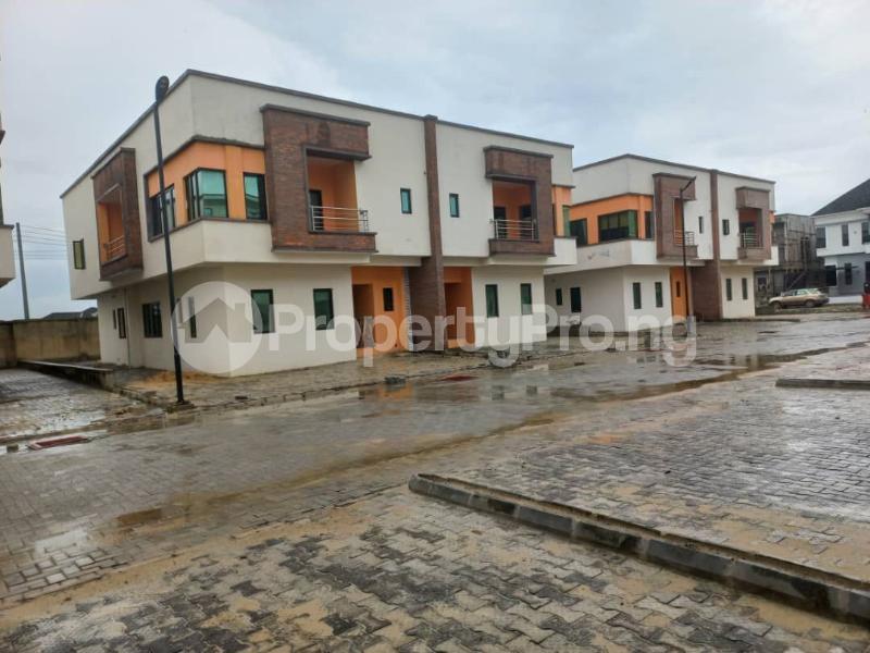5 bedroom House for sale Behind Enyo Filling Station Chisco Ikate Lekki Lagos