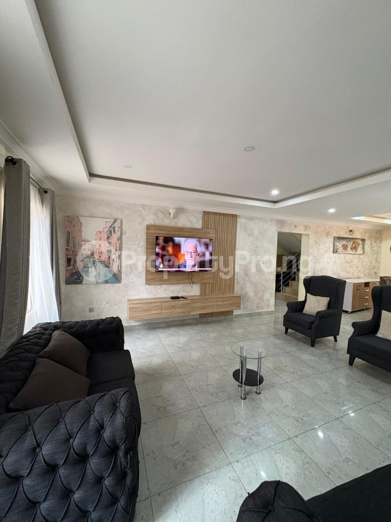 4 bedroom Flat / Apartment for shortlet Agodi Gra Agodi Ibadan Oyo