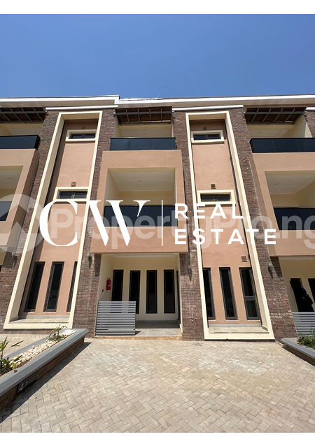 4 bedroom House for sale Guzape Abuja