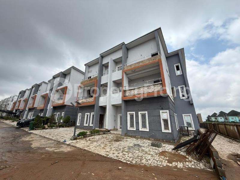 4 bedroom House for sale Kukwuaba Abuja