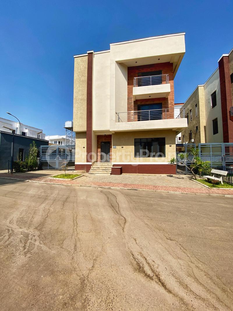 4 bedroom House for sale Jahi Abuja