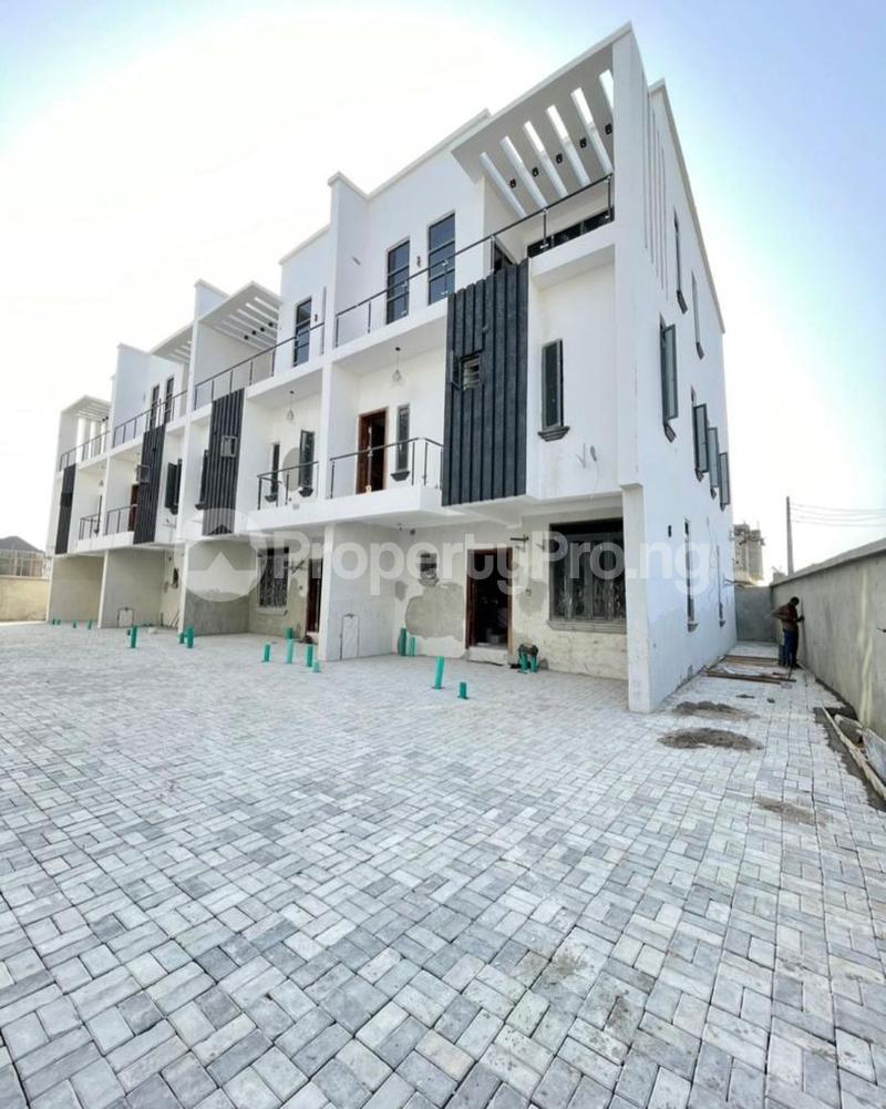 4 bedroom House for sale Ologolo Lekki Lagos