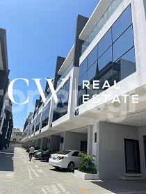 4 bedroom Flat / Apartment for rent Lekki Lagos