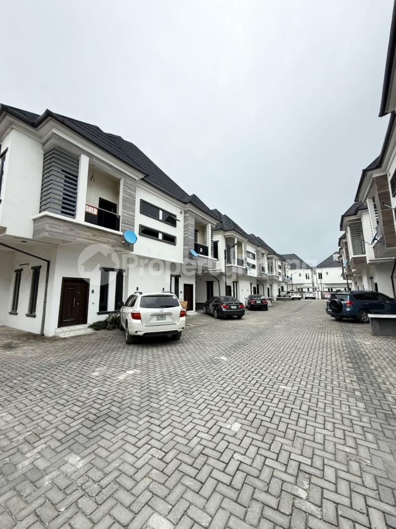 4 bedroom House for sale orchid Lekki Lagos