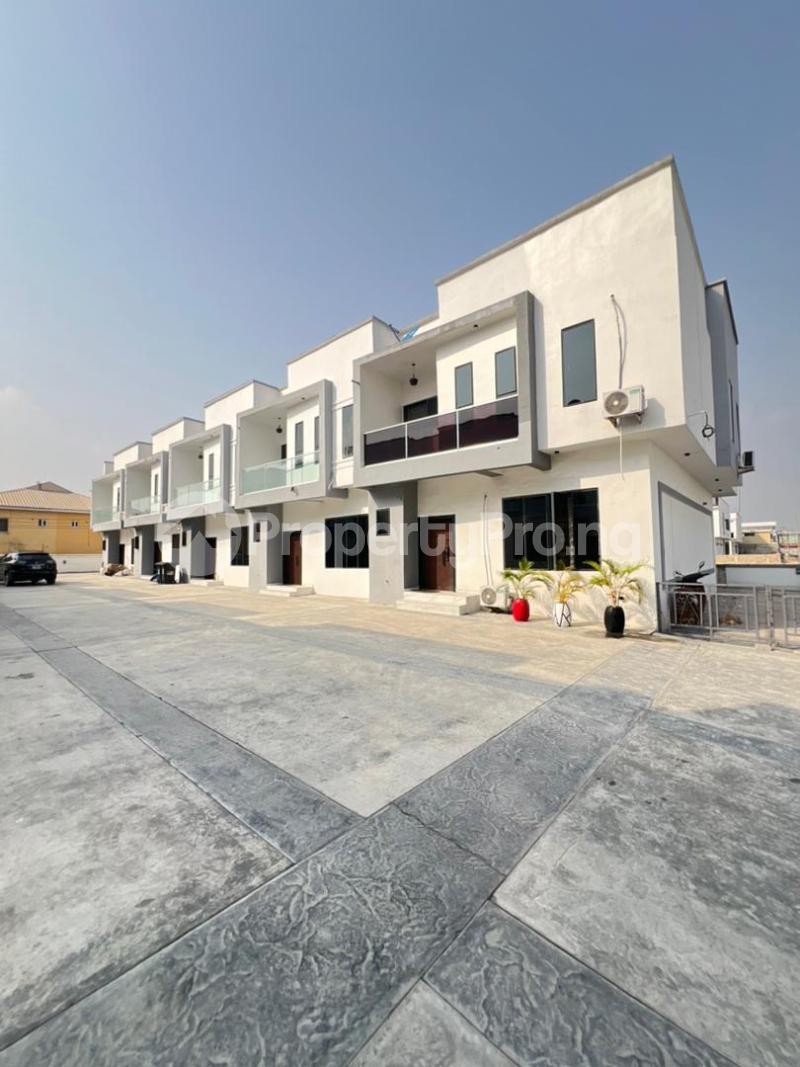4 bedroom House for sale Scheme 2 Abraham adesanya estate Ajah Lagos
