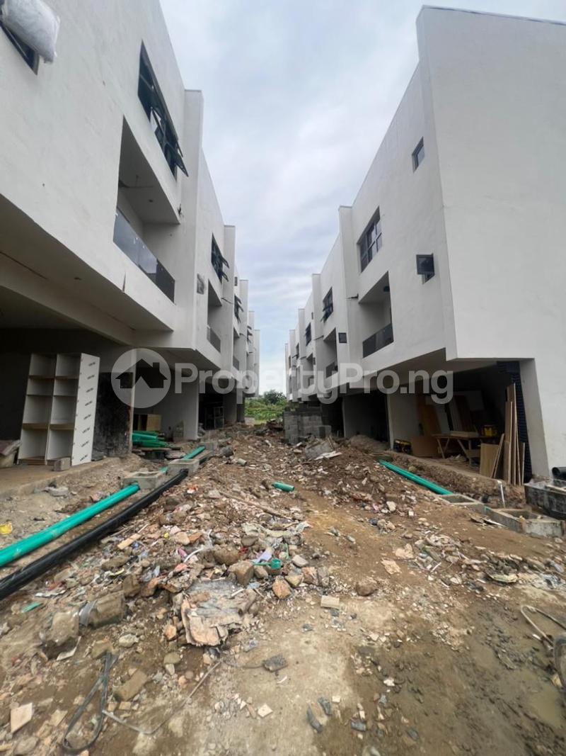 4 bedroom House for sale Surulere Lagos