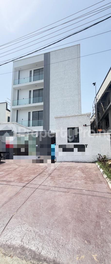 4 bedroom House for sale Chevron Lekki Lagos