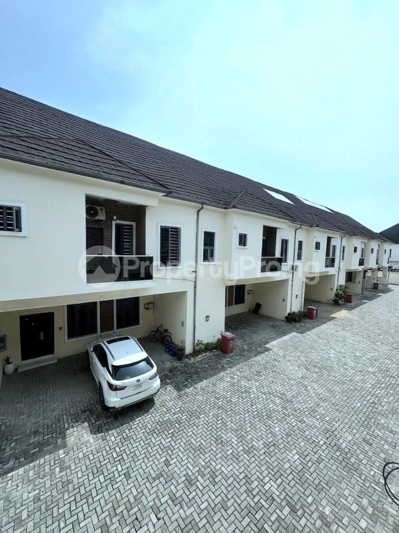 4 bedroom House for rent Chevron Lekki Lagos