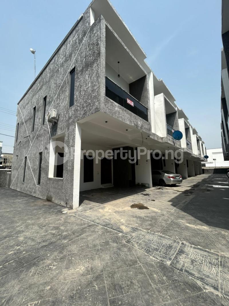 4 bedroom House for sale  Ikota Lekki Lagos
