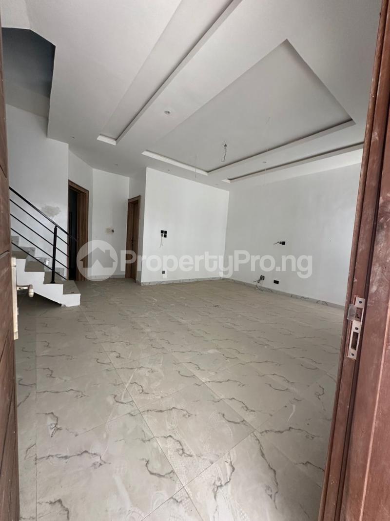 4 bedroom House for rent Ikota Lekki Lagos
