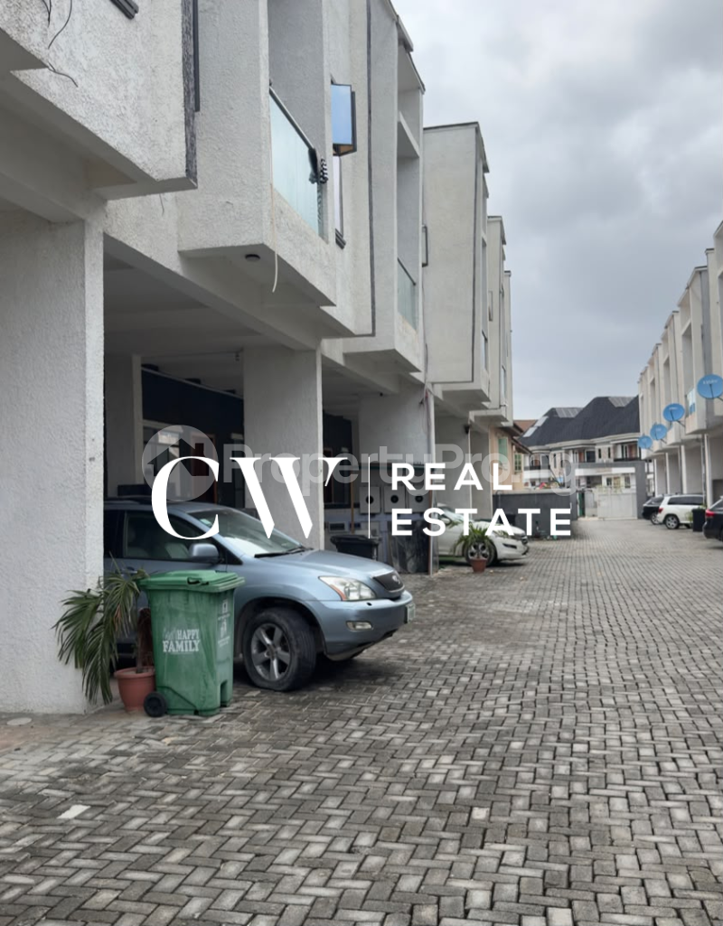 4 bedroom House for sale Ikota Lekki Lagos