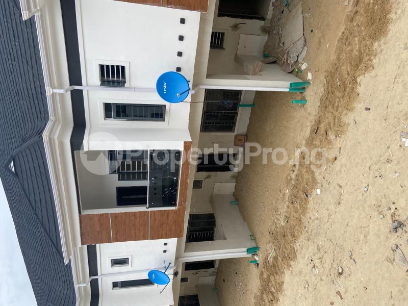 4 bedroom House for sale Off Orchid Hotel Road. chevron Lekki Lagos
