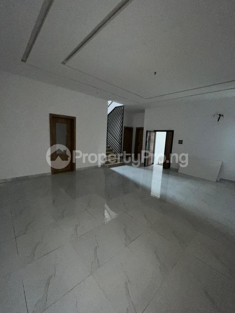 4 bedroom House for sale Ologolo Lekki Lagos