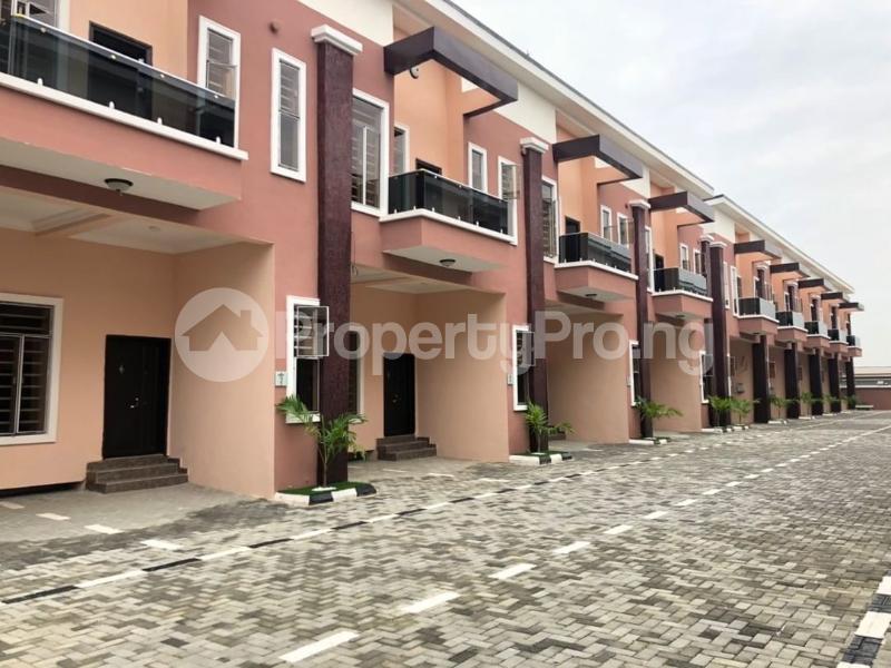 4 bedroom House for sale Off Chevron Alternative Drive. chevron Lekki Lagos