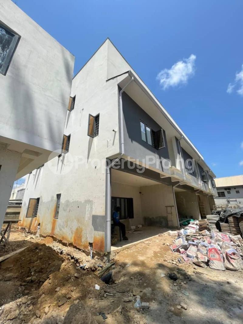 4 bedroom House for sale Surulere Lagos