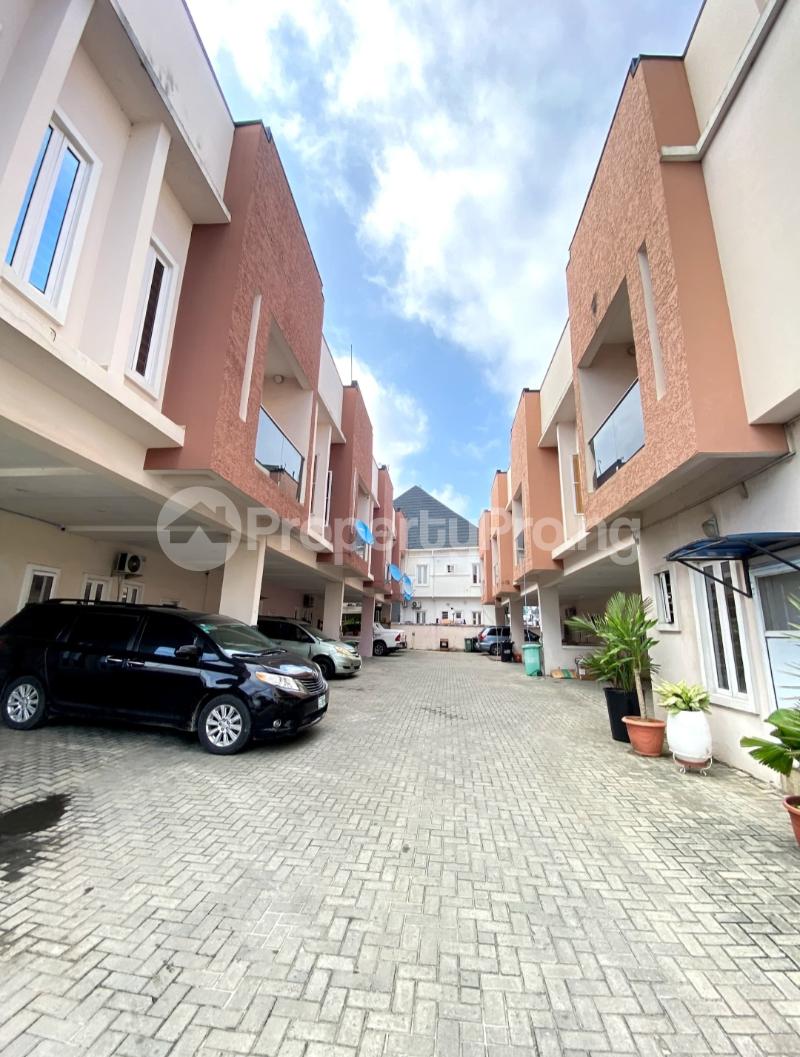 4 bedroom House for rent Orchid Lekki Lagos. orchid Lekki Lagos