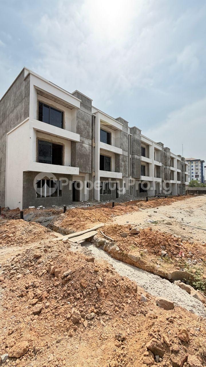 4 bedroom House for sale Life Camp Abuja