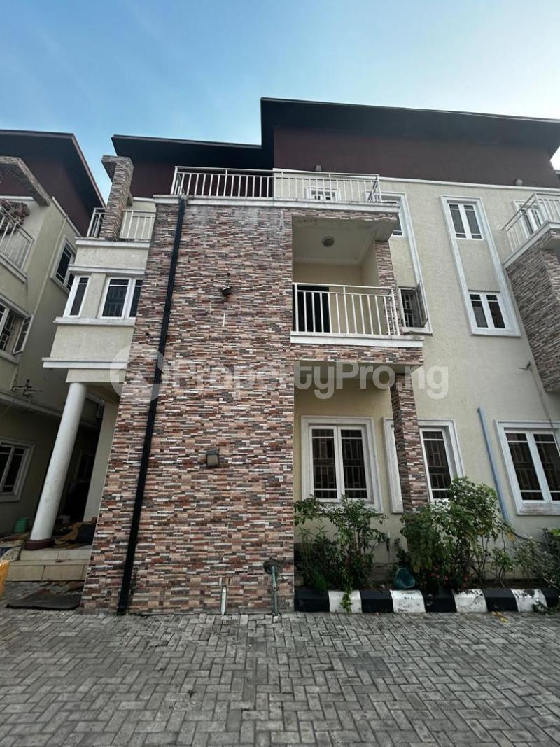 4 bedroom House for rent Osapa london Lekki Lagos