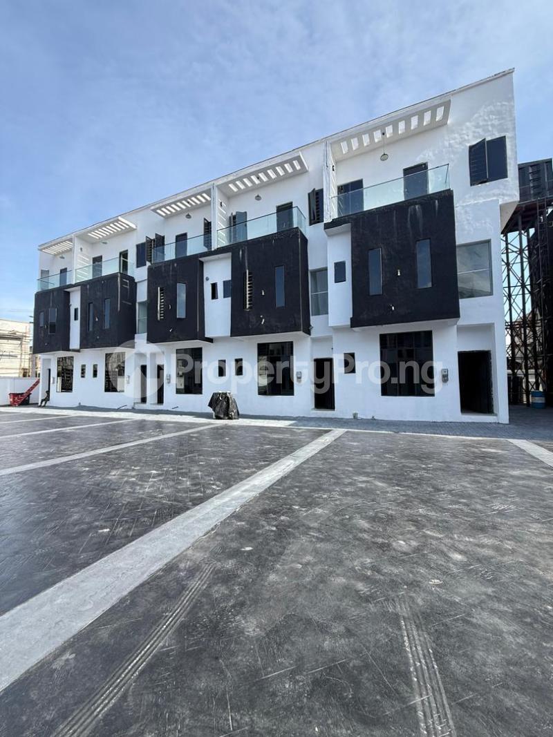 4 bedroom House for sale Orchid Lekki Lagos