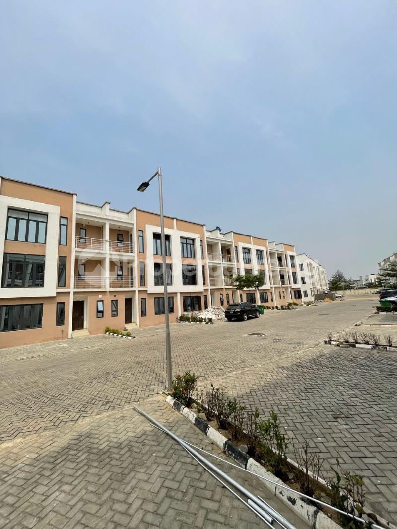 4 bedroom House for rent Platinum Way Lekki Lagos