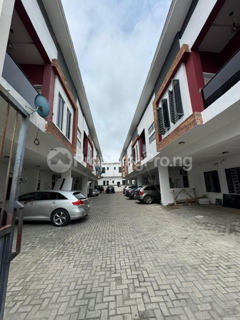4 bedroom House for sale orchid Lekki Lagos