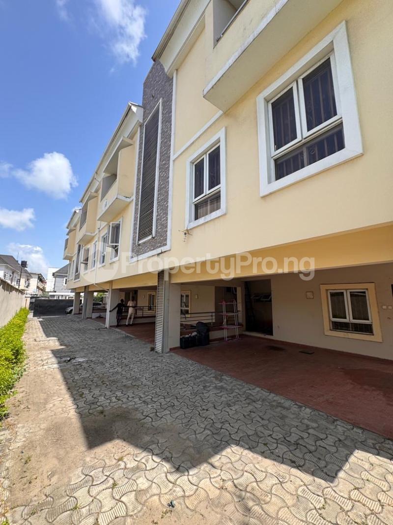 4 bedroom House for rent Osapa london Lekki Lagos