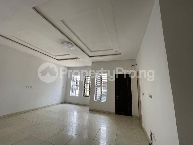 4 bedroom House for sale Orchid Road Lekki Lagos