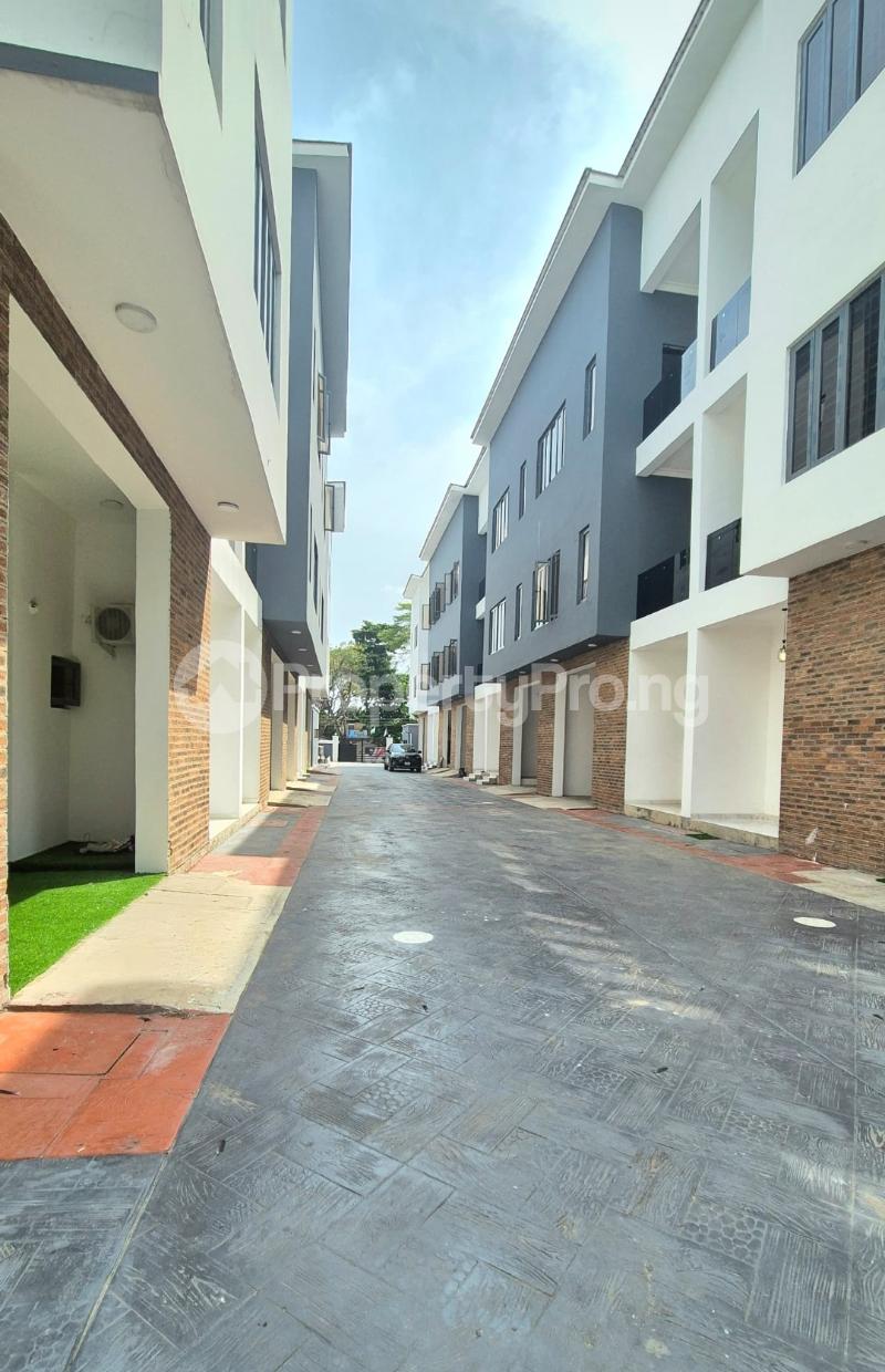 4 bedroom House for sale Ikeja Lagos