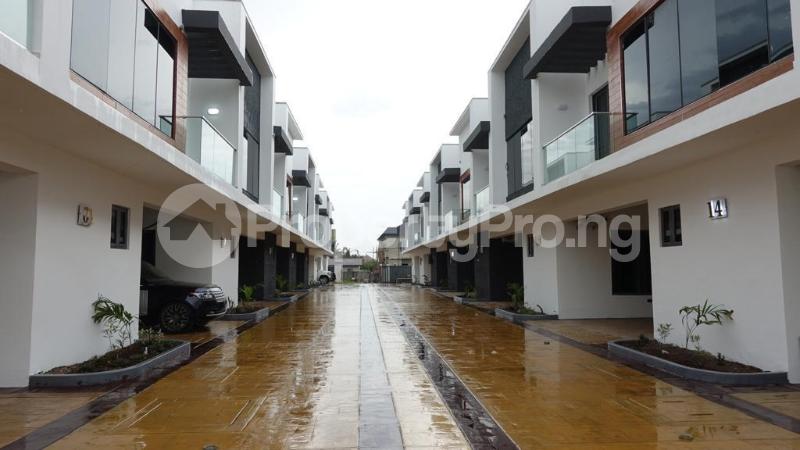 4 bedroom House for rent Ogombo Road, Lekki Lagos. Ogombo Ajah Lagos